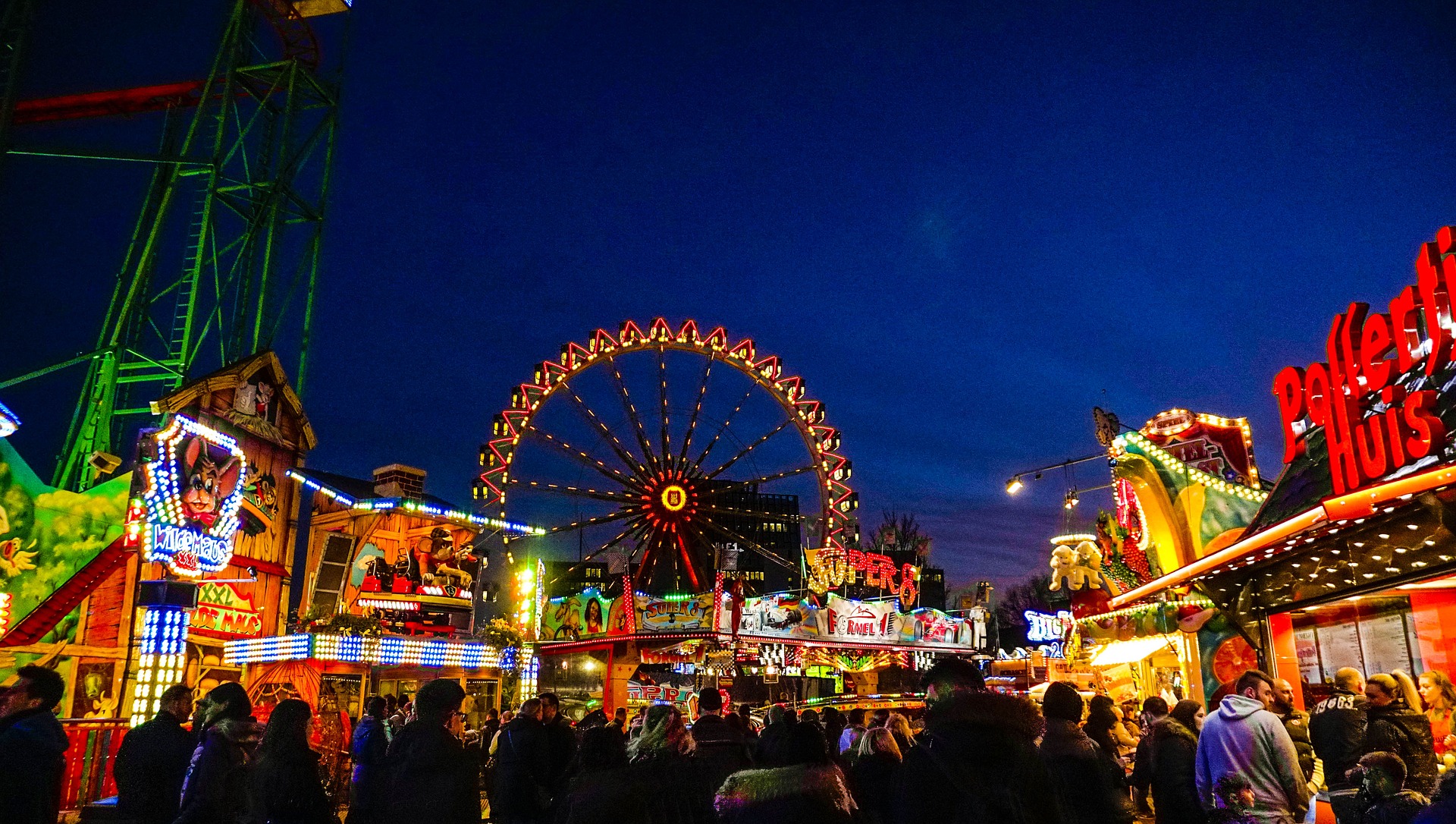 Dream Meaning of an Amusement Park